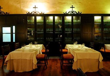 Ac Palacio De Santa Paula