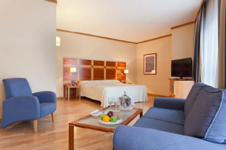 Senator Parque Central