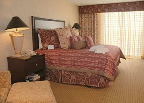 Embassy Suites Kansas City  Plaza