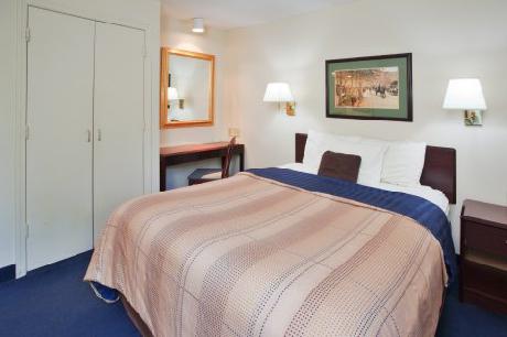 Candlewood Suites RALEIGH CRABTREE