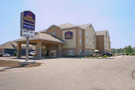 BEST WESTERN PLUS Muskoka Inn