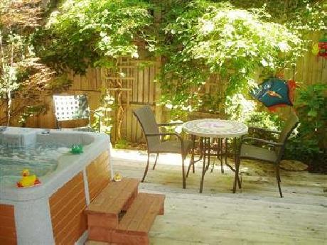 Ann Arbor Bed and Breakfast LL