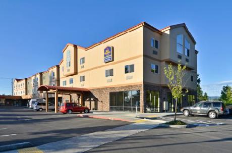 BEST WESTERN PLUS Battle Ground Inn & Suites