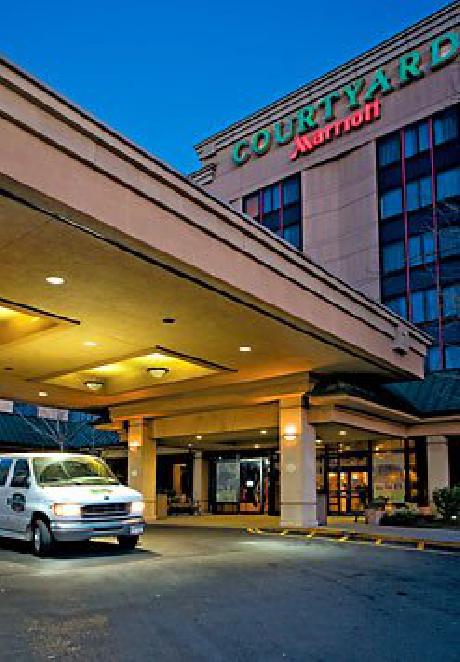 Courtyard New York LaGuardia Airport