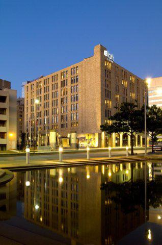 Aloft Dallas Downtown