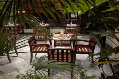 Golden Tulip Opera De Noailles