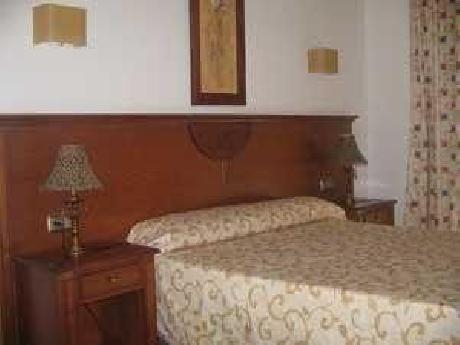 Hostal Abril
