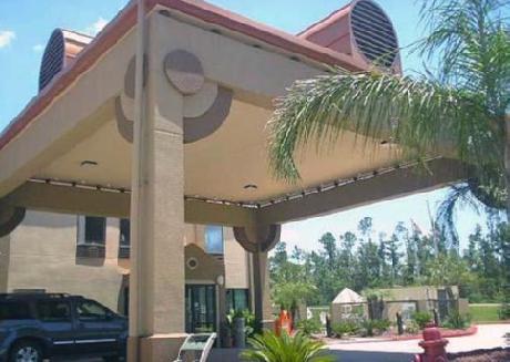 Econo Lodge  Inn & Suites Diamondhead