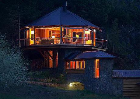 Ten Rivers and Ten Lakes Lodge