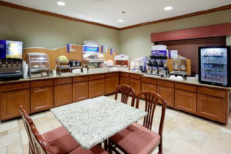 Holiday Inn Express Hotel & Suites CEDAR PARK (NW AUSTIN)