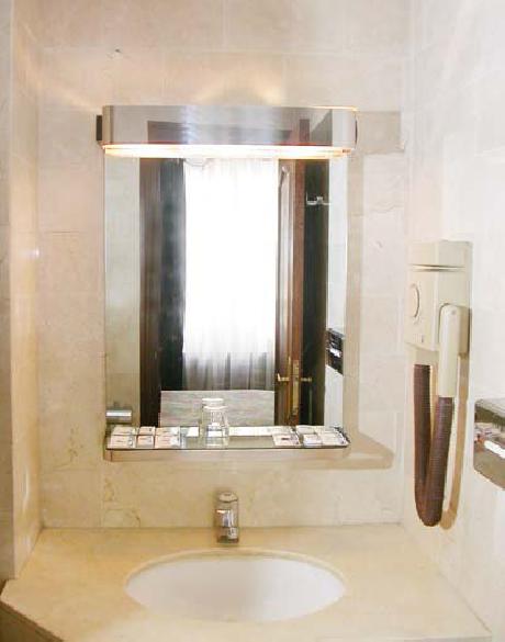 Hotel Saint Louis Bastille