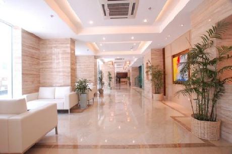 Rayfont Shanghai Celebrity Business Hotel