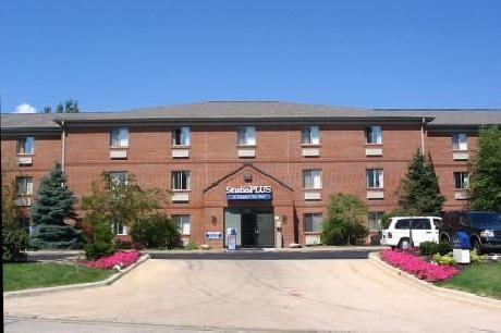 Studio Plus Deluxe Studios - Akron - Copley