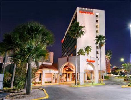 Ramada Orlando International Drive Lakefront