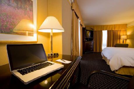 Plaza Downtown Montreal