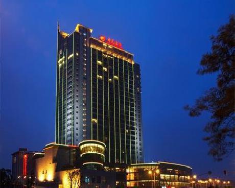 Songjiang New Century Grand Hotel