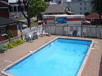 Ritz Inn Niagara and Wedding Chapel