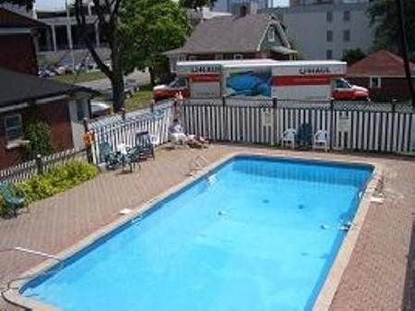 Ritz Inn Niagara and Wedding Chapel