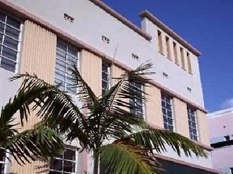 Viscay Hotel and Suites