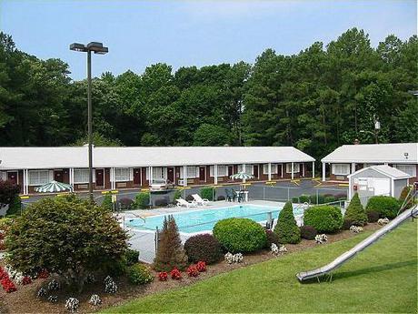 Yorktown Motor Lodge