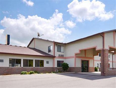 Super 8 Indianola Des Moines