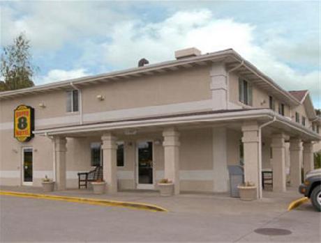 Super 8 Richlands/Claypool Hill Area