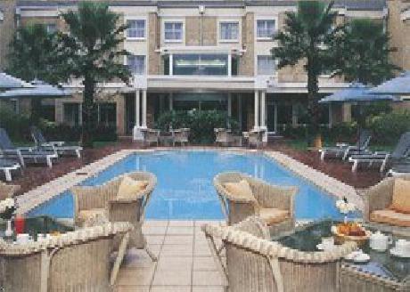 THE AIRPORT GRAND HOTEL AND CONFERENCE CENTRE