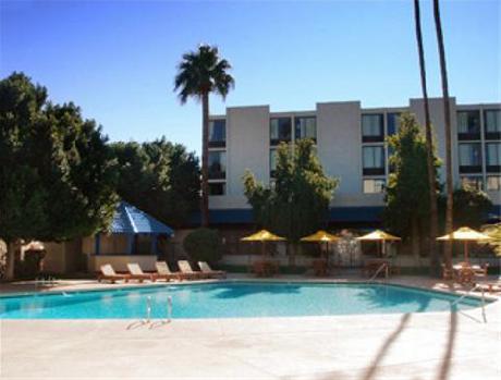 Days Inn Phoenix and Conference Center