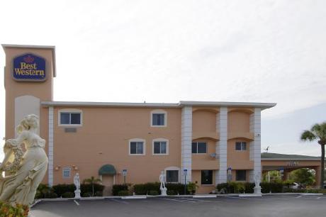 BEST WESTERN Bonita Springs Hotel & Suites