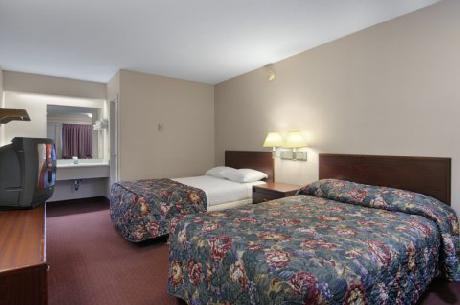 Red Roof Inn Fairmont