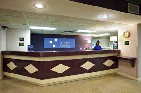 Holiday Inn Express PEARL-JACKSON INTL AIRPORT