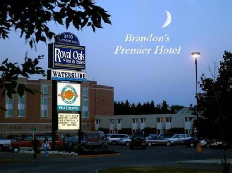 Royal Oak Inn and Suites