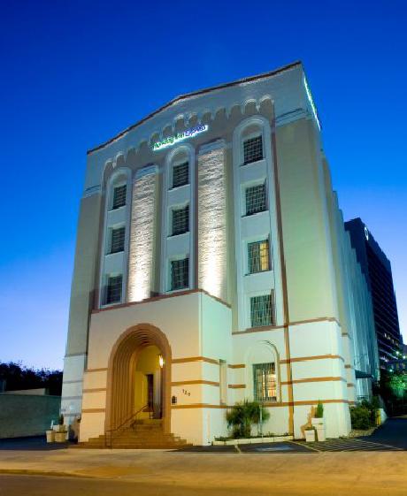 Holiday Inn Express SAN ANTONIO N-RIVERWALK AREA