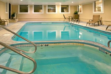 Holiday Inn Express Hotel & Suites WABASH