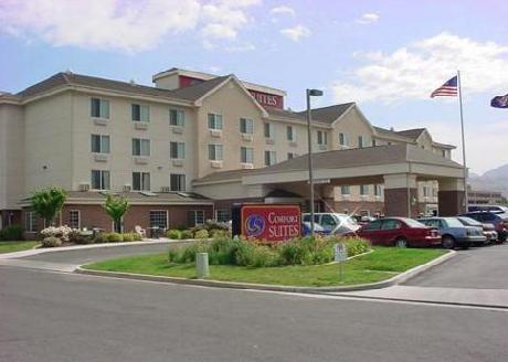 Comfort Suites Airport