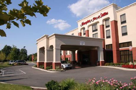 Hampton Inn  Suites RichmondVirginia Center