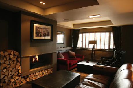 Village Prem Hotel Warrington