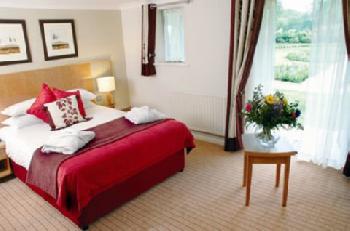 Oxford Thames Four Pillars