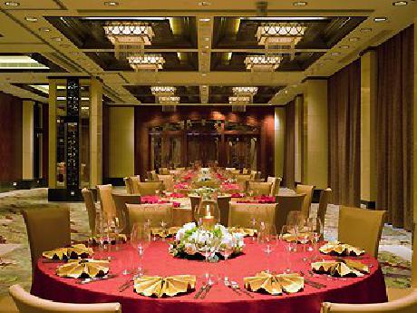 Sofitel Macau at Ponte 16