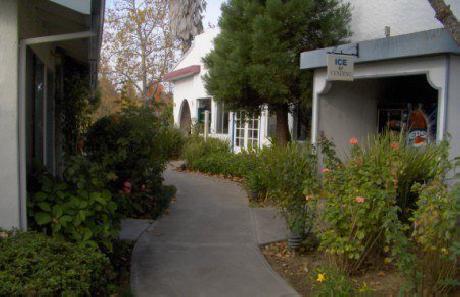 Calistoga Village Inn