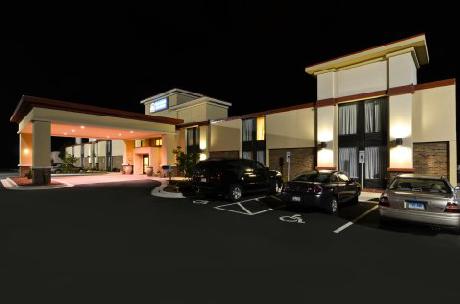 BEST WESTERN Yadkin Valley Inn & Suites