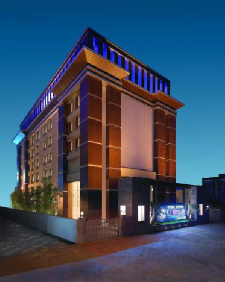 Royal Orchid Central Grazia