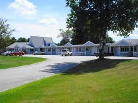 Pleasant Mountain Inn