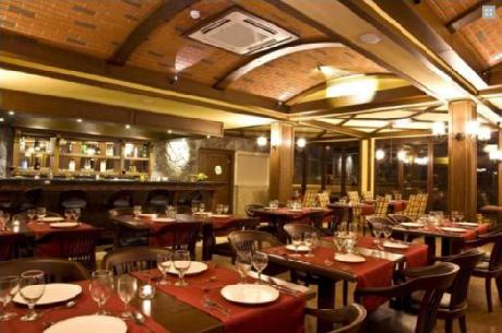 Padok Premium Hotel and Stables