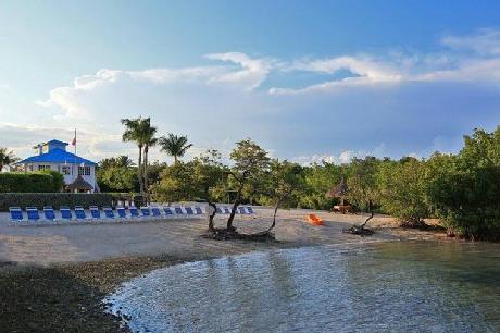 Ocean Pointe Suites Key Largo