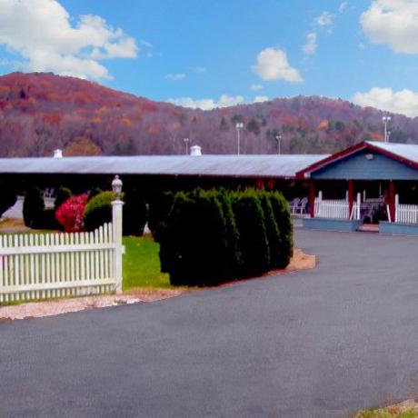 Pleasant Valley Motel West Sto