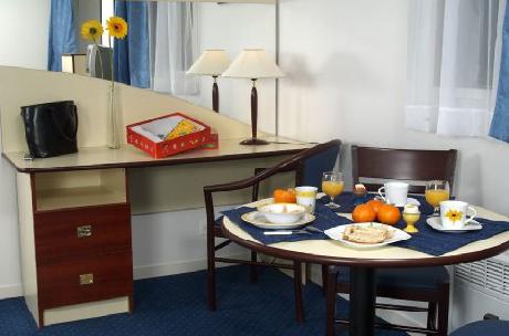 APPART'CITY Louveciennes