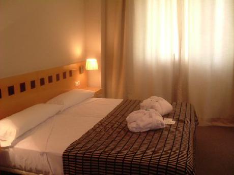 Aparthotel Atenea Aventura