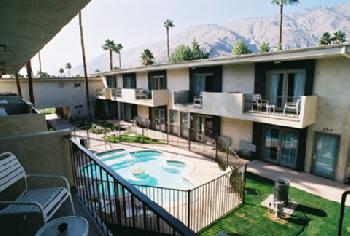 7 Springs Inn And Suites