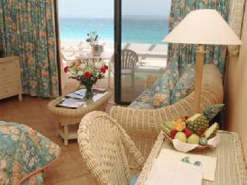 CoCo Reef Stonington Beach Hotel